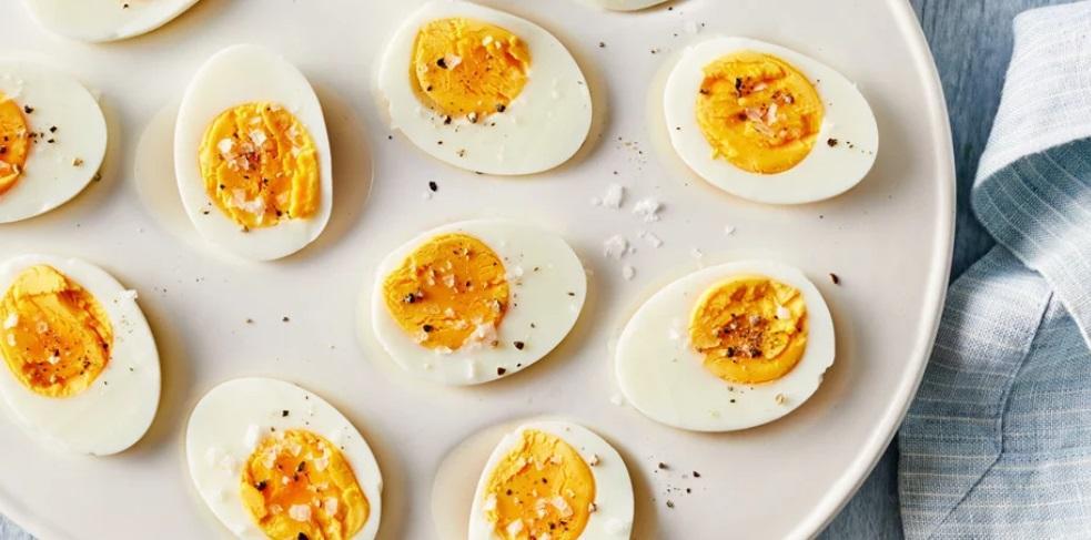 بهترین روش تهیه تخم مرغ آب پز به شیوه سرآشپز ها
