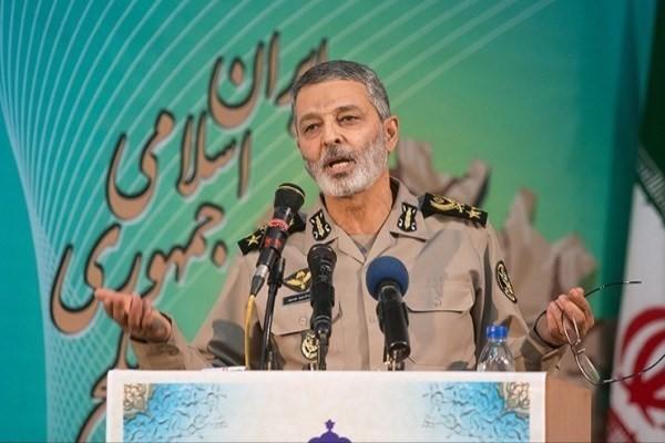 ارتش و سپاه بهترین ترکیب دفاعی را ایجاد کرده اند ارتش و سپاه بهترین ترکیب دفاعی را ایجاد نموده اند