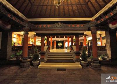 پوری سارون سمینیاک بالی (Puri Saron Hotel Seminyak) ؛هتل 4ستاره زیبا در شهر بالی